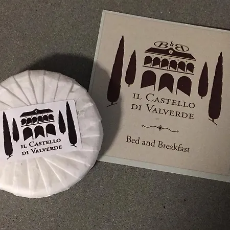 Il Castello Di Valverde La Dimora Alojamento de Acomodação e Pequeno-almoço 3*