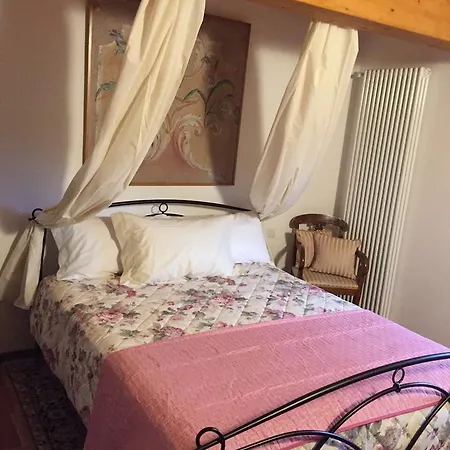 Il Castello Di Valverde La Dimora 3*