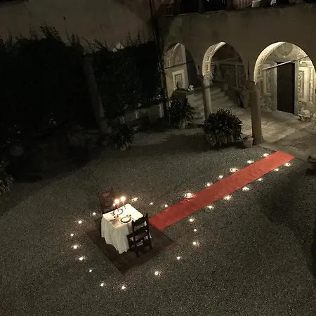 Il Castello Di Valverde ベッド・アンド・ブレックファスト