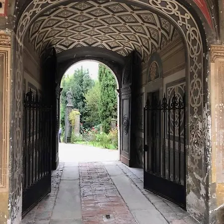 Il Castello Di Valverde La Dimora Alojamento de Acomodação e Pequeno-almoço