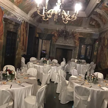 Il Castello Di Valverde ベッド・アンド・ブレックファスト ベルガモ