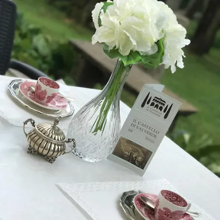 Il Castello Di Valverde