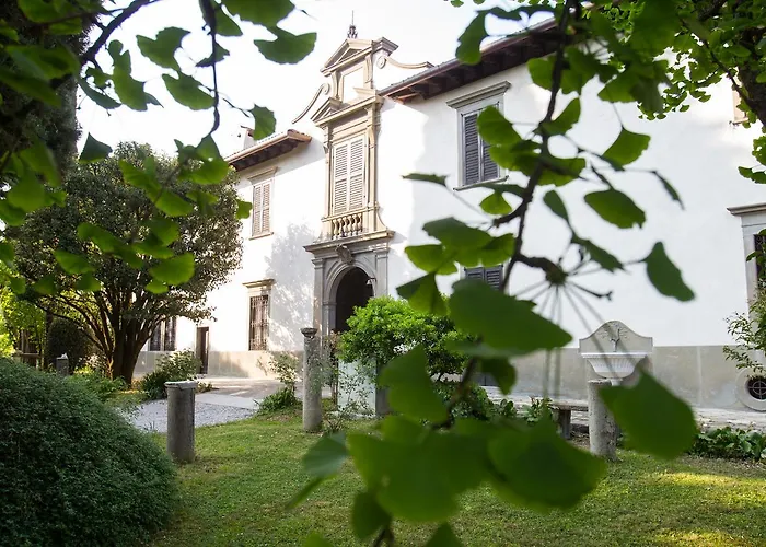 Il Castello Di Valverde Bed & Breakfast 2*