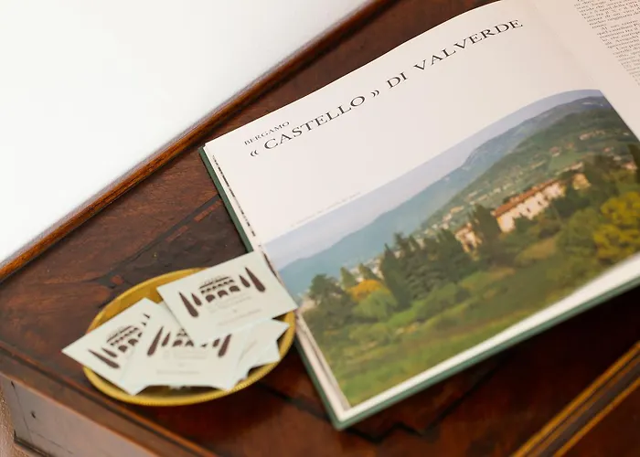 Il Castello Di Valverde Bed & Breakfast